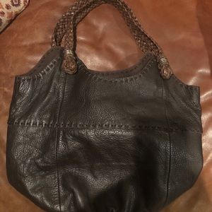 Leather shoulder handbag